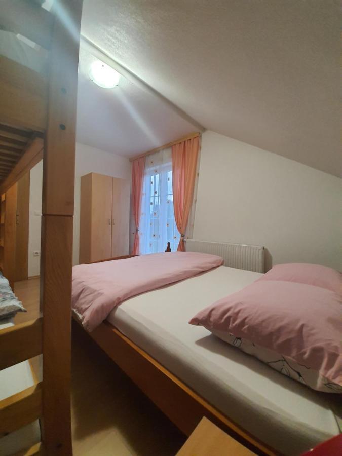 Apartman M. Rados Kupres  Eksteriør bilde